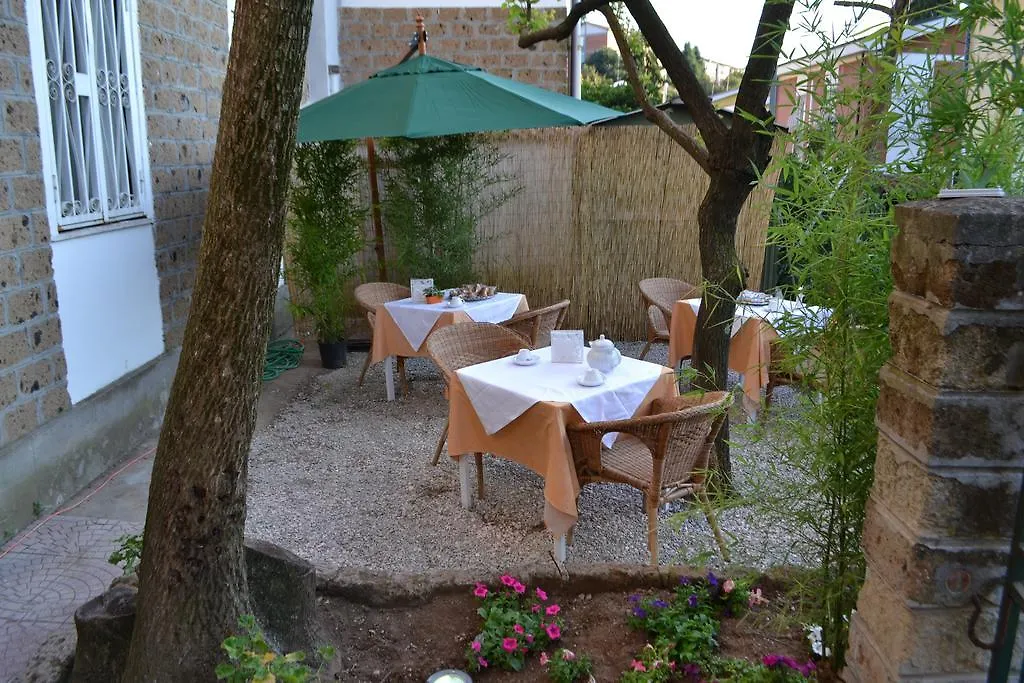 La Luna Di Roma B&B Rom
