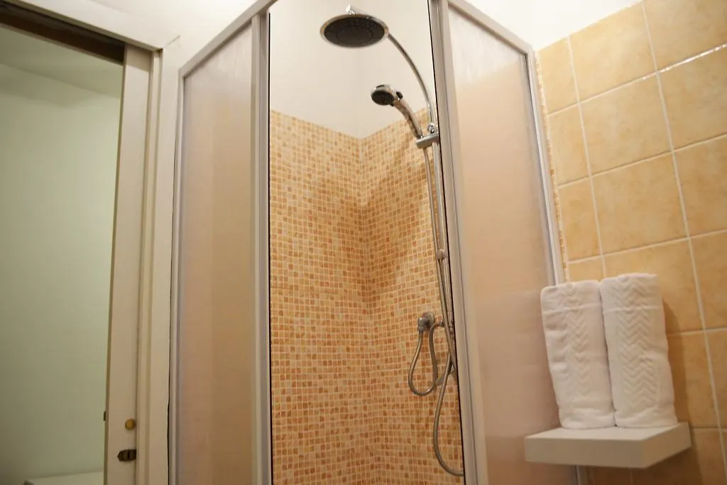 La Luna Di Roma B&B Bed & Breakfast Rome