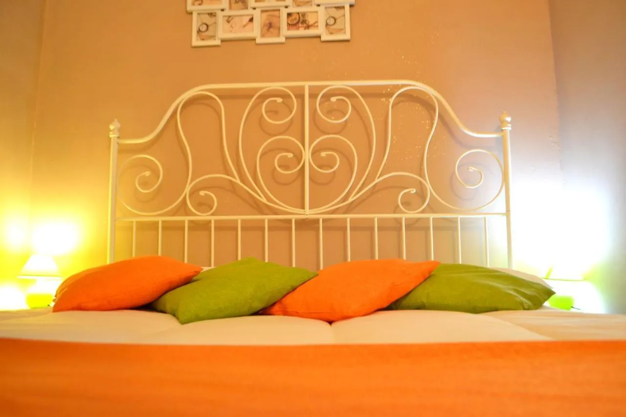 La Luna Di Roma B&B 2*, Rome Italy